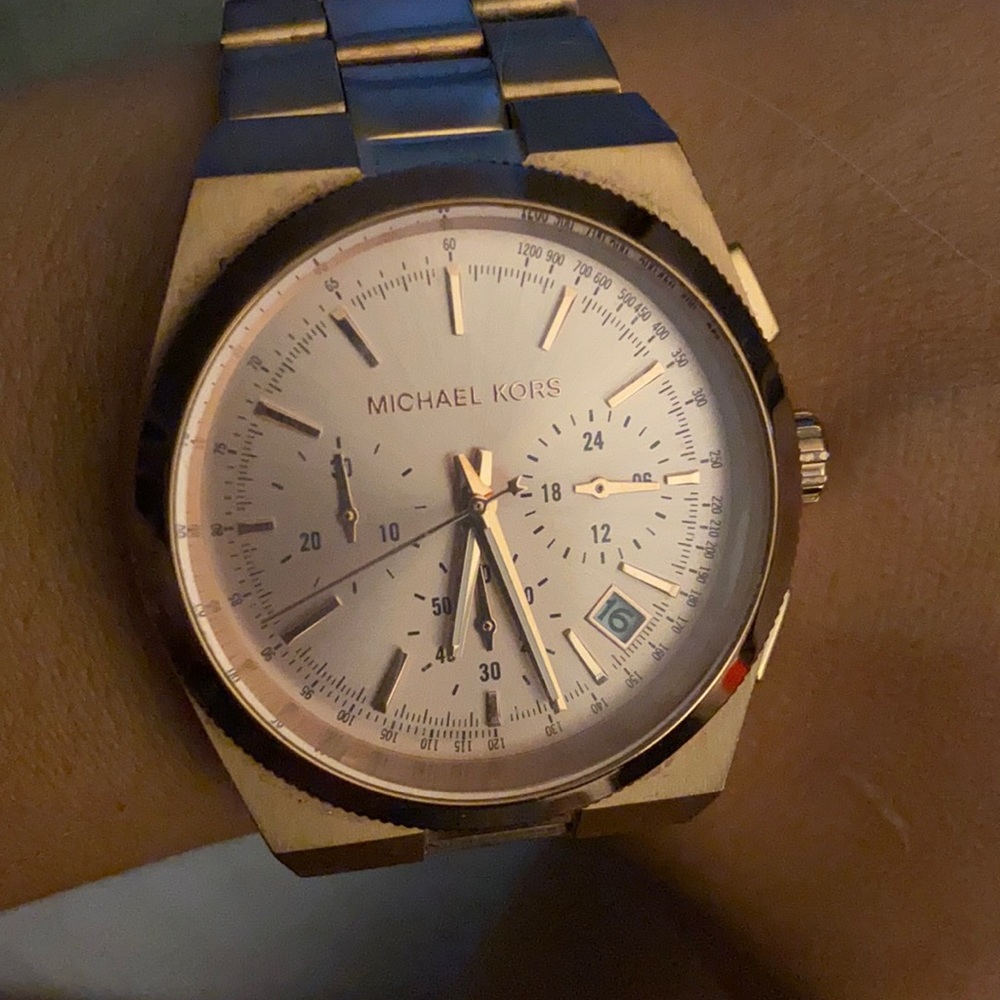 Michael Kors rose gold watch